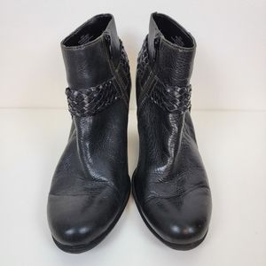 B.O.C Born Lacey Black Leather Braided Harness Heeled Ankle Bootie Size 9M